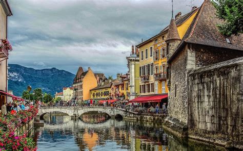 France Lyon • Rhone Valley • Alps Endless Beginnings