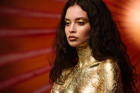 Sabrina Claudio Meets Her Own Reflection In Belong To You The Fader