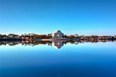 Premium Photo Jefferson Memorial During The Cherry Blossom Festival