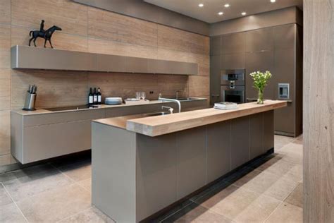 Home edition design team picked this sia aryai harmonia iv image to complete this modern urban look. Modern Kitchen Designs with Art Deco Decor and Accents in ...