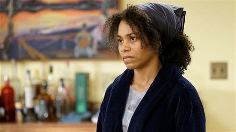 Greys Anatomy Kelly Mccreary Says Maggie Is In A Crisis In Season