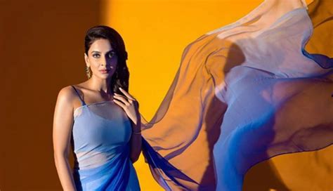 Saba Qamars New Bold Photoshoot In Transparent Saree Goes Viral