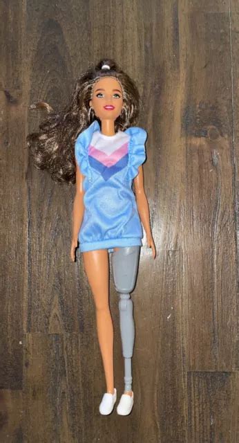 Barbie Fashionistas Doll With Prosthetic Leg Amputee Beautiful Doll