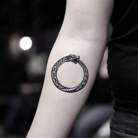 Maybe you would like to learn more about one of these? 1001+ beeindruckende Vorschläge für ein Runen Tattoo und ...