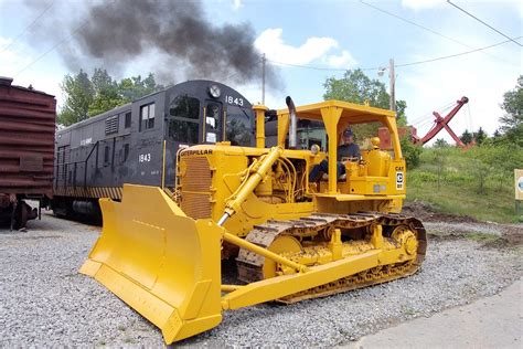 Old Cat D7 Caterpillar Equipment Old Tractors Earth Moving Equipment