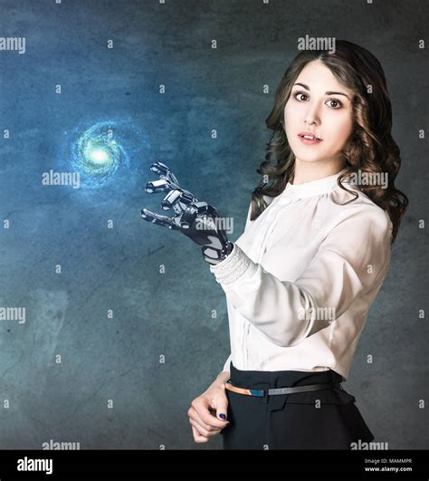 Woman Amputee Arm Hi Res Stock Photography And Images Alamy
