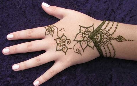 Gambar 15 Simple Mehndi Designs Kids Guide Patterns Henna Design Idea