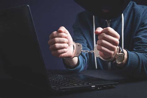 Law Enforcement Crackdowns And New Techniques Are Forcing Cybercriminals To Pivot Cso Online