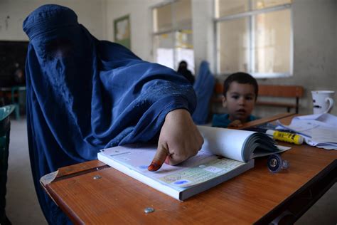 Afghan Hopefuls Court Female Vote The Japan Times