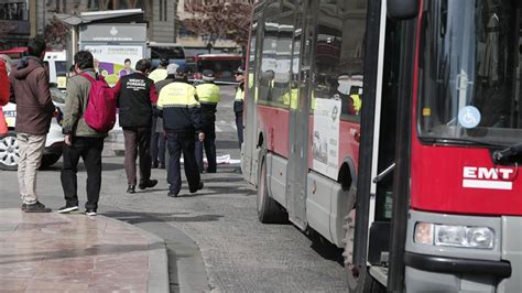 Valencia Muere Una Mujer Atropellada Por Un Autobús