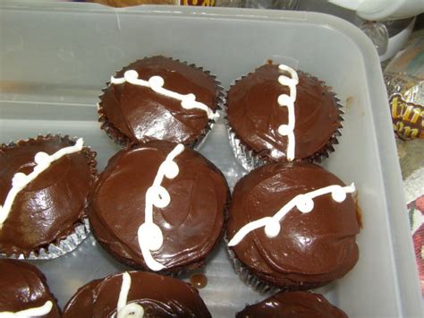 In a medium bowl, whisk marshmallow creme and butter until smooth. Surprise! Cream-Filled Cupcakes Recipe - Food.com