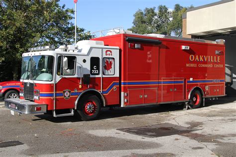 Oakville Fire Command 233 2002 Hme 1871p2 2012 Hackney B Flickr