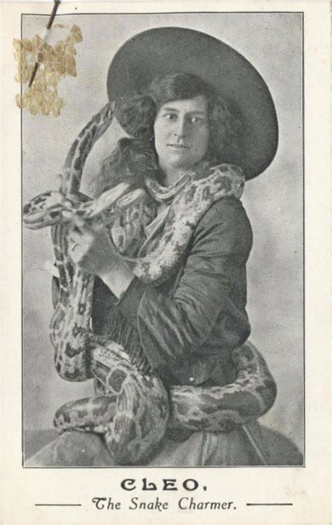 33 Amazing Vintage Photos Of Female Circus Snake Charmers From The