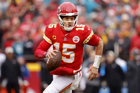 Look Chiefs Make Decision On Patrick Mahomes Contract The Spun