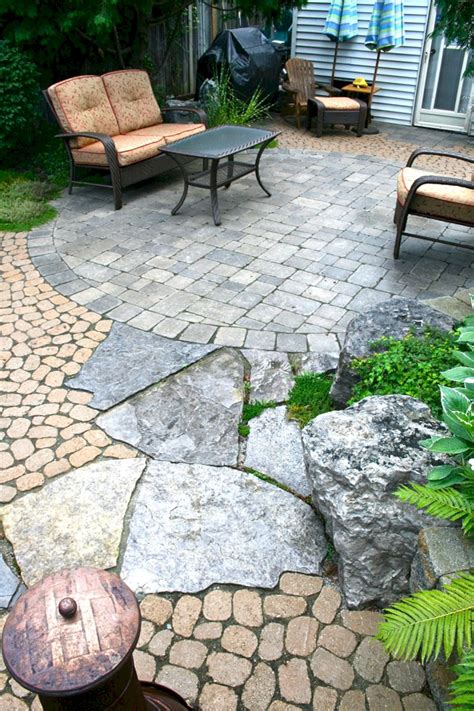 A brick patio design can be very attractive and there are many brick patterns to choose from. 23 Wonderful Small Brick Patio Design Ideas On Your Front ...