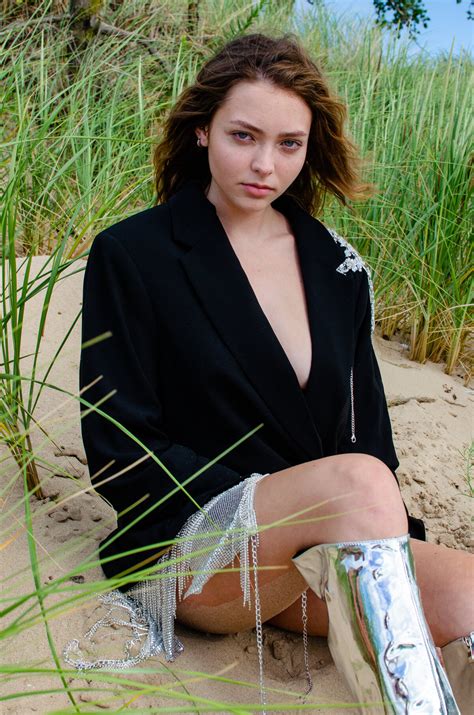 Model — Maddie Nunn