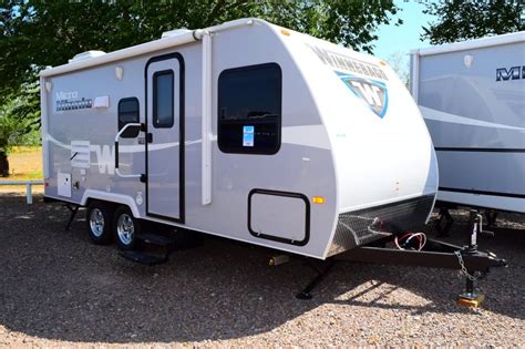 Check Out This 2016 Winnebago Micro Minnie 2106 Fbs Listing In Dewey