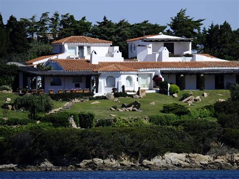 Read cnn's facts facts about silvio berlusconi and learn more about the billionaire and former italian prime minister. PHOTOS: Silvio Berlusconi's Underwater Lair - Business Insider