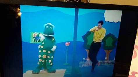 The Wiggles Dorothy The Dinosaur Tell Me Who Is That Knocking 1999