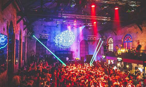 rave party berlin berlin clubbing won t be back to normal until end of 2022 says club