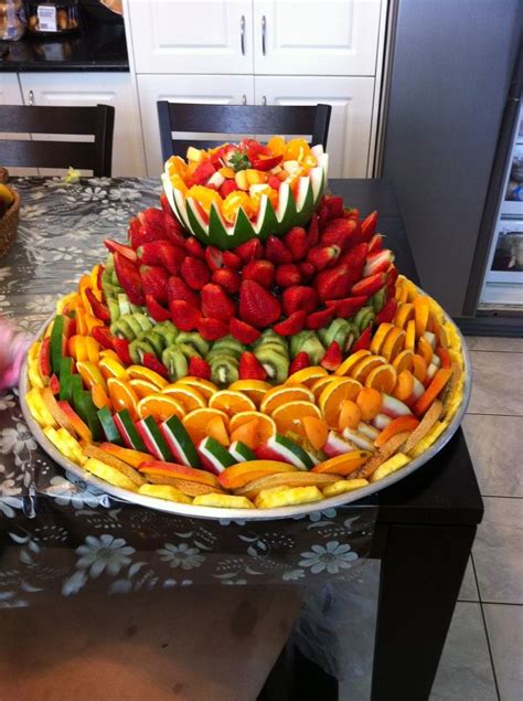 Love This Fruit Display Fruit Buffet Fruit Dishes Fruit Trays
