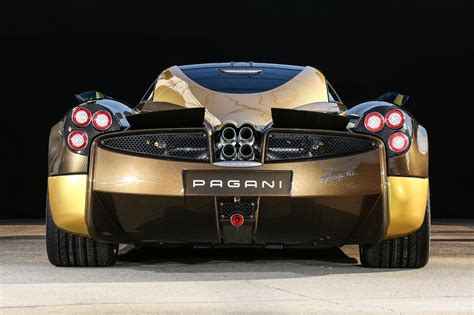 The factory of horacio is more like a tailor's atelier, or an artist's studio. Gold and Brown Pagani Huayra Headed to Japan