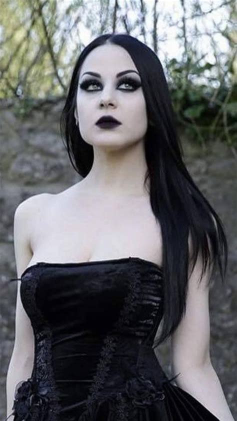 Beautiful Goth Women Gothic Girls Goth Beauty Dark Beauty Vampires