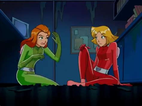 Totally Spies Cartoon Wallpaper Iphone Spy Gate Ginger Spiderman Cartoons Aurora Sleeping