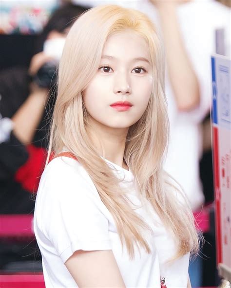Here Are All The Times Twice S Blonde Hair Lived In Our Heads Rent Free Koreaboo