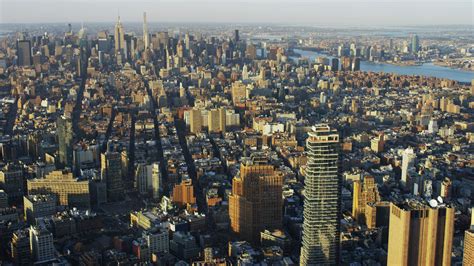 pan-left-view-of-midtown-manhattan,-new-york-city-stock-footage,-view