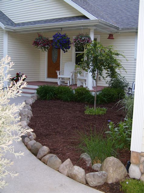 Amazon's choice for rubber landscaping edging. Use rocks as a natural edging or border to your walkway ...