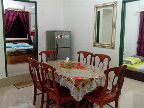 Aku sengaja pulang dan beres2 agak lama, agar yuni pulang duluan. HOMESTAY ZAMZAM KUALA LUMPUR: HOMESTAY ZAMZAM - LOKASI
