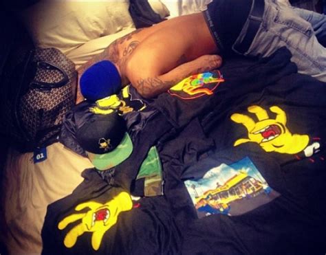Chris Brown Caught Sleeping In Rihannas Bed Photos