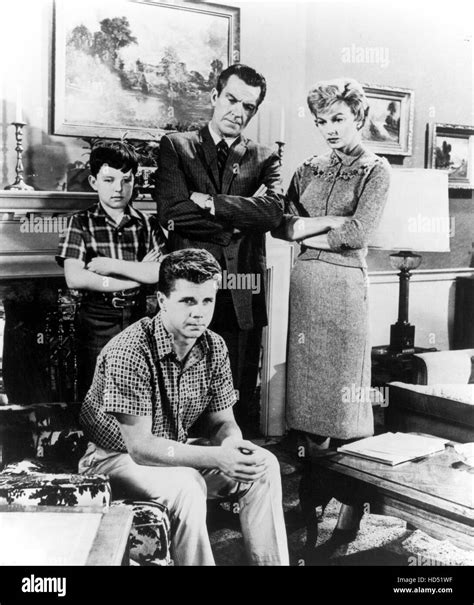 Leave It To Beaver Jerry Mathers Hugh Beaumont Barbara Billingsley