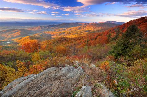 Where to Find the Best Fall Colors in Virginia - Virginia's Travel Blog
