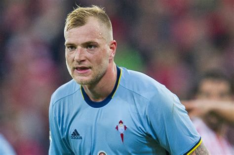 Current transfer rumours targeting john guidetti and his transfer history before joining alaves fc. John Guidetti: Celta Vigo man taunts Manchester United ...
