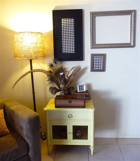 Spider lamp shades are the most common type of fitting. DIY Garden Burlap Lamp Shade - Craft Organic