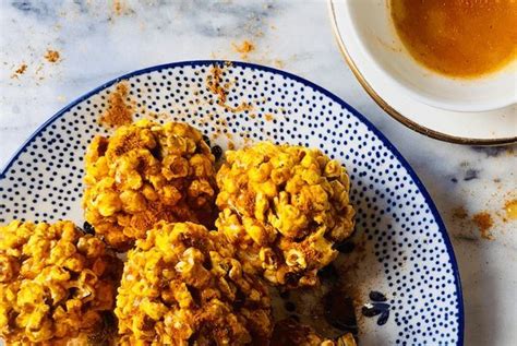 These Turmeric Popcorn ‘golden Globes Are The Ultimate Award Show Snack Wellgood Hearty