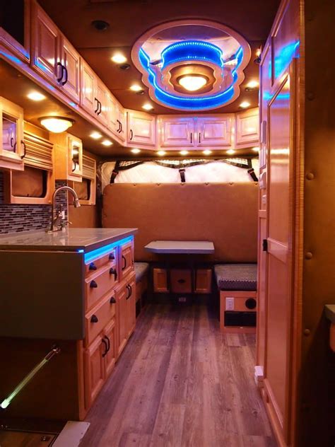What Do Luxury Sleeper Cabs For Long Haul Truck Drivers Look Like Core77