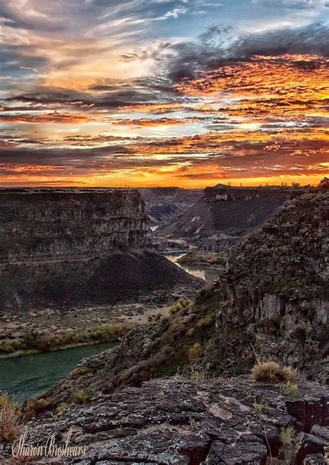 Sunrise On The Snake River Canyon Near Twinfalls Southcentral