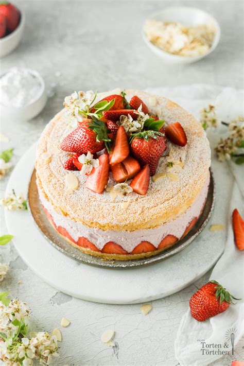 Einfache fruchtige ERDBEER KÄSE SAHNE TORTE