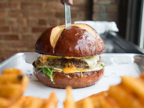 17 Must Try Destinations For Burgers In Nashville Best Burger