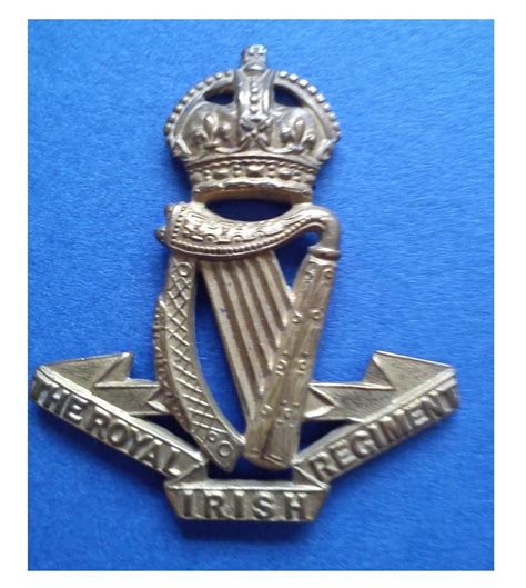 Royal Irish Regiment Cap Badge Army Badge Irish Warrior Badge