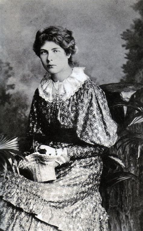 the tragic and scandalous life of mrs oscar wilde oscar wilde writers poets women in history