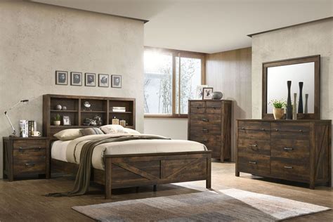 A king bedroom set is the perfect addition to any room filling a space with classic luxurious style. Hayfield 5-Piece King Bedroom Set at Gardner-White