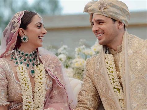 Sidharth Malhotra Kiara Advani Share Wedding Photos On Insta