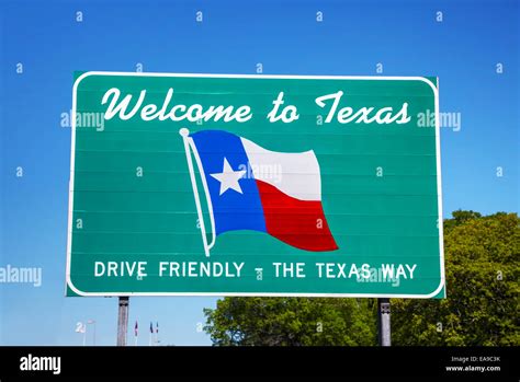 Welcome To Texas Sign At The State Border Stock Photo Alamy
