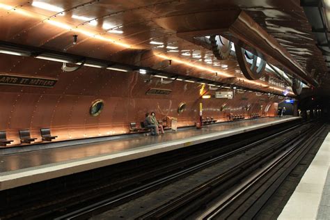 Gare De L Est Tour Eiffel Metro - LES PLUS BELLES STATIONS DE METRO A PARIS - Pop My World