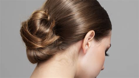 How To Achieve The Trendy Slicked Back Bun