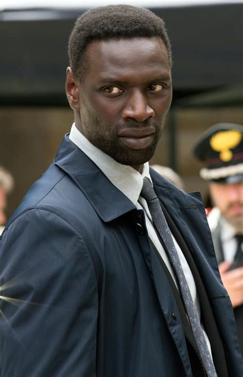 Omar sy débute sa carrière comme animateur sur radio nova où il rencontre son futur complice, fred testot. Omar Sy foto Inferno / 19 de 22